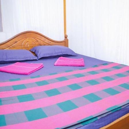 Bed and Breakfast Mango Shade Мірісса Екстер'єр фото